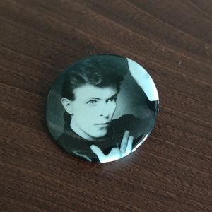 Bowie "Heroes" Album Pin